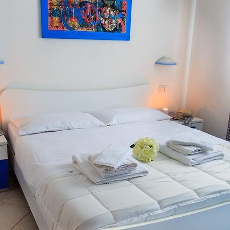 Sanpietroburgo 22 Apartment Olbia Bagian luar foto